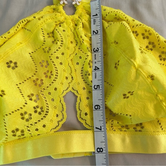 Savage X Fenty Women's Size 1X Bombshell Broderie Lace Halter Bralette Yellow - Picture 11 of 12